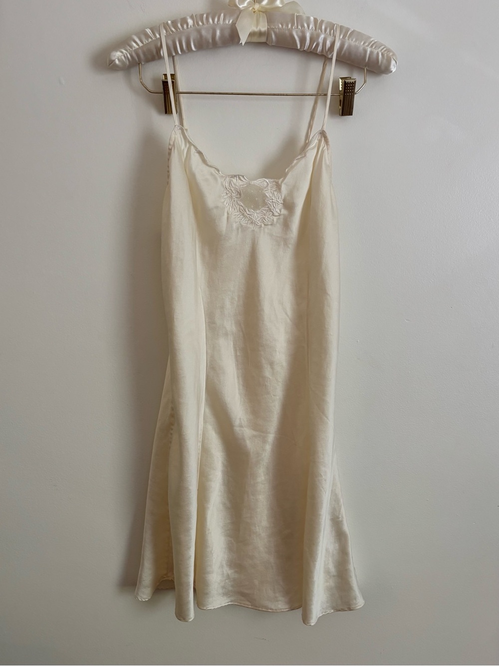 Vintage 90’s Victoria's Secret Cream Satin Slip with Floral Embroidery